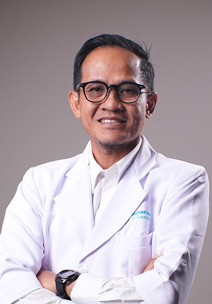  dr. Delta Darussalam Effendy,SP.OT (K) SPINE